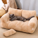 Sofá cama premium de pelúcia para cachorros e gatos, ultra macio, confortável, com laterais elevadas, base antiderrapante e design sofisticado para descanso do pet.